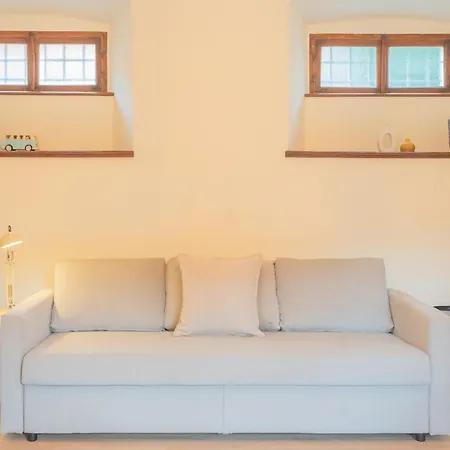 La Piazza Di * チェルノッビオ