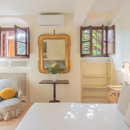 La Piazza Di アパート