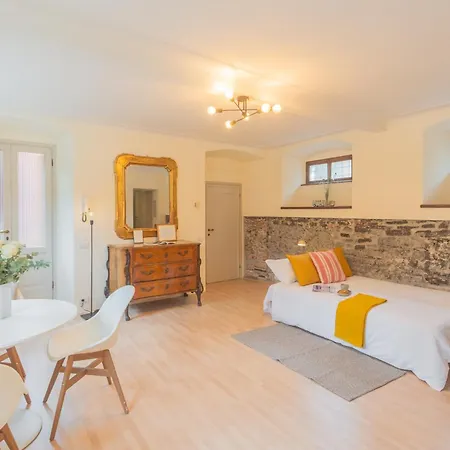 La Piazza Di * Cernobbio