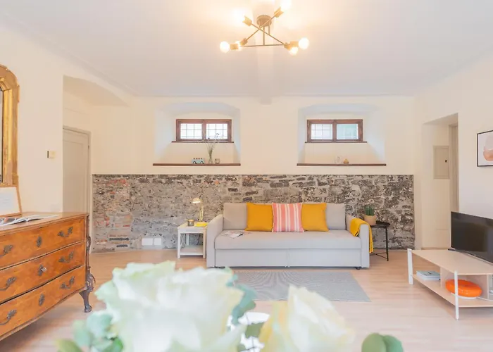 La Piazza Di By Rent